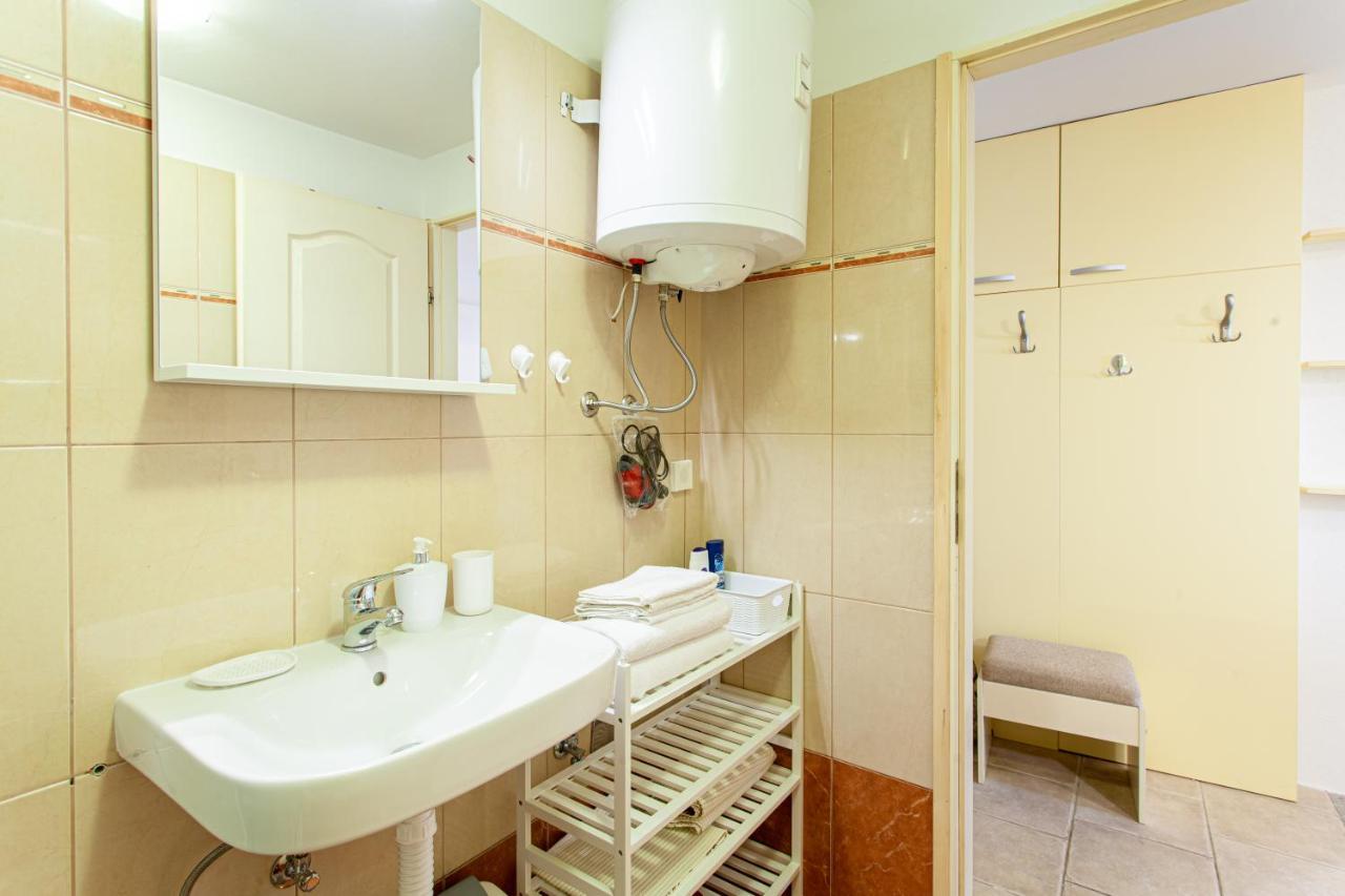 קרס Room M מראה חיצוני תמונה