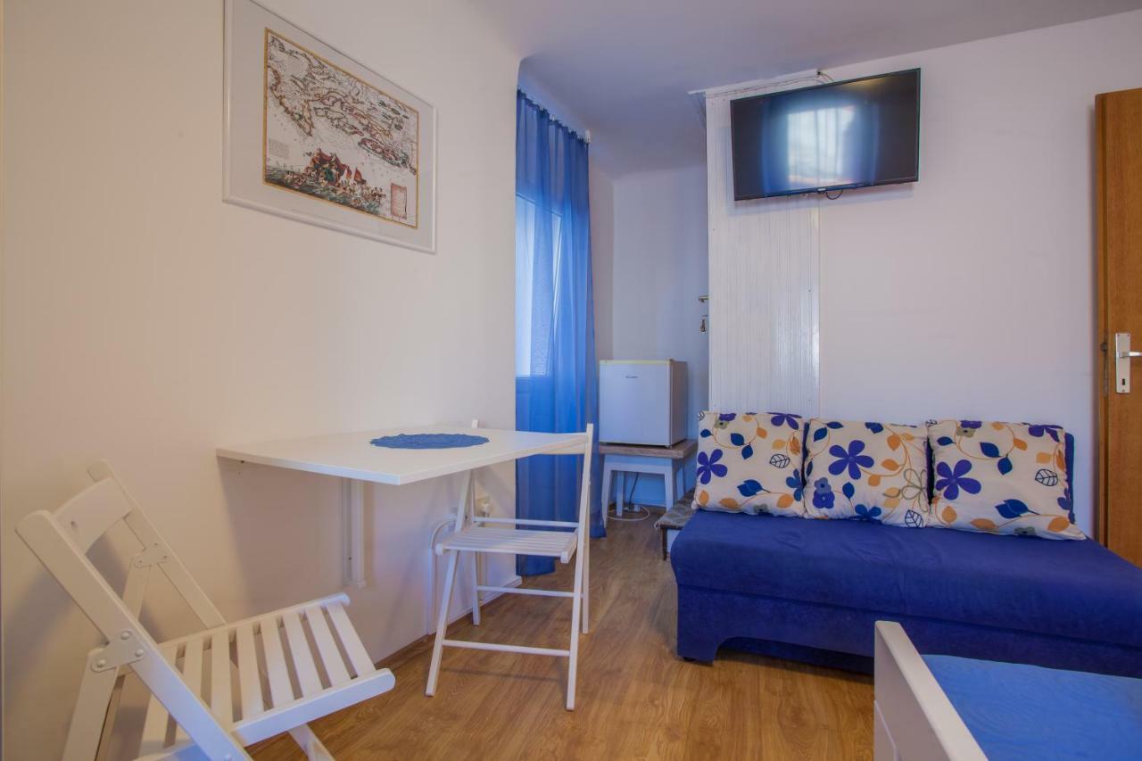קרס Room M מראה חיצוני תמונה